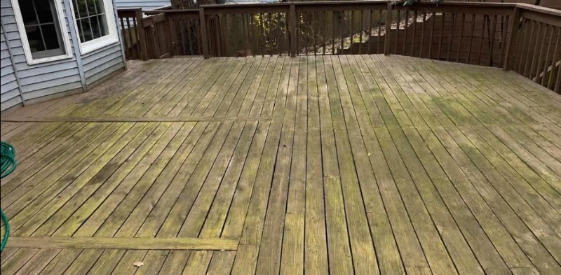 Deck Cleaning in Beverly